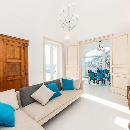 Amore Rentals - Palazzo Della Storia Amalfi Buitenkant foto