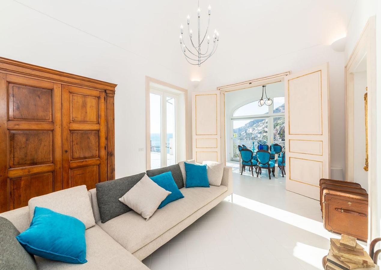 Amore Rentals - Palazzo Della Storia Amalfi Buitenkant foto