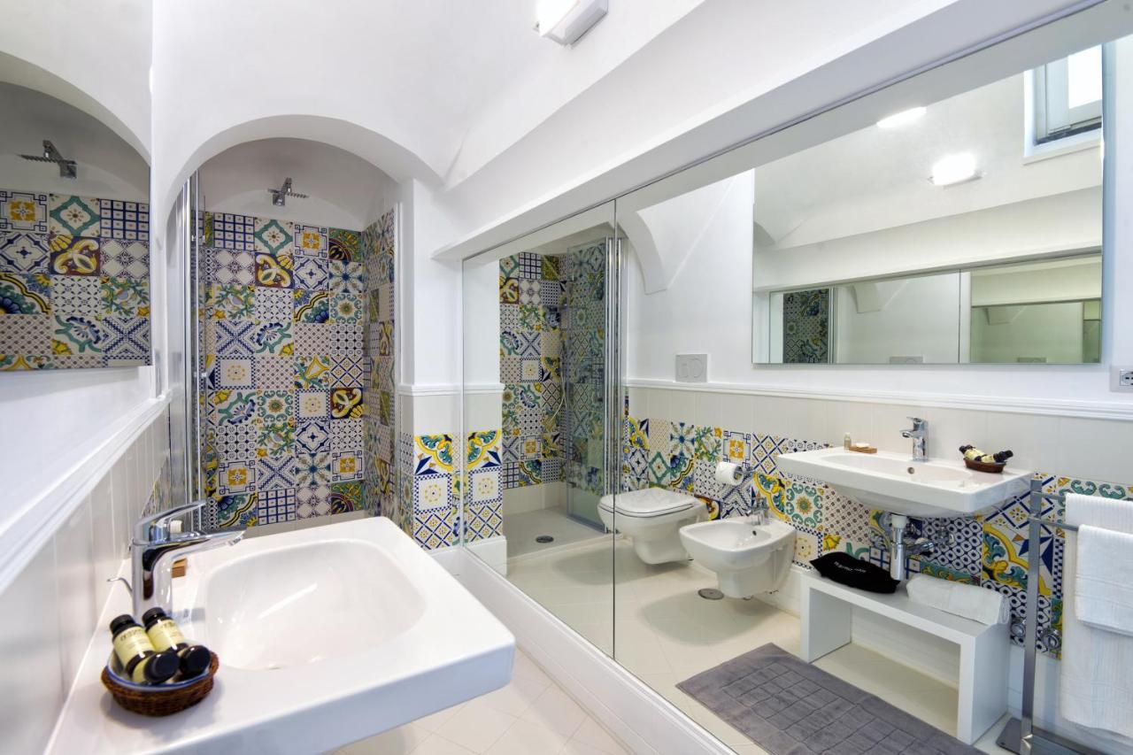 Amore Rentals - Palazzo Della Storia Amalfi Buitenkant foto