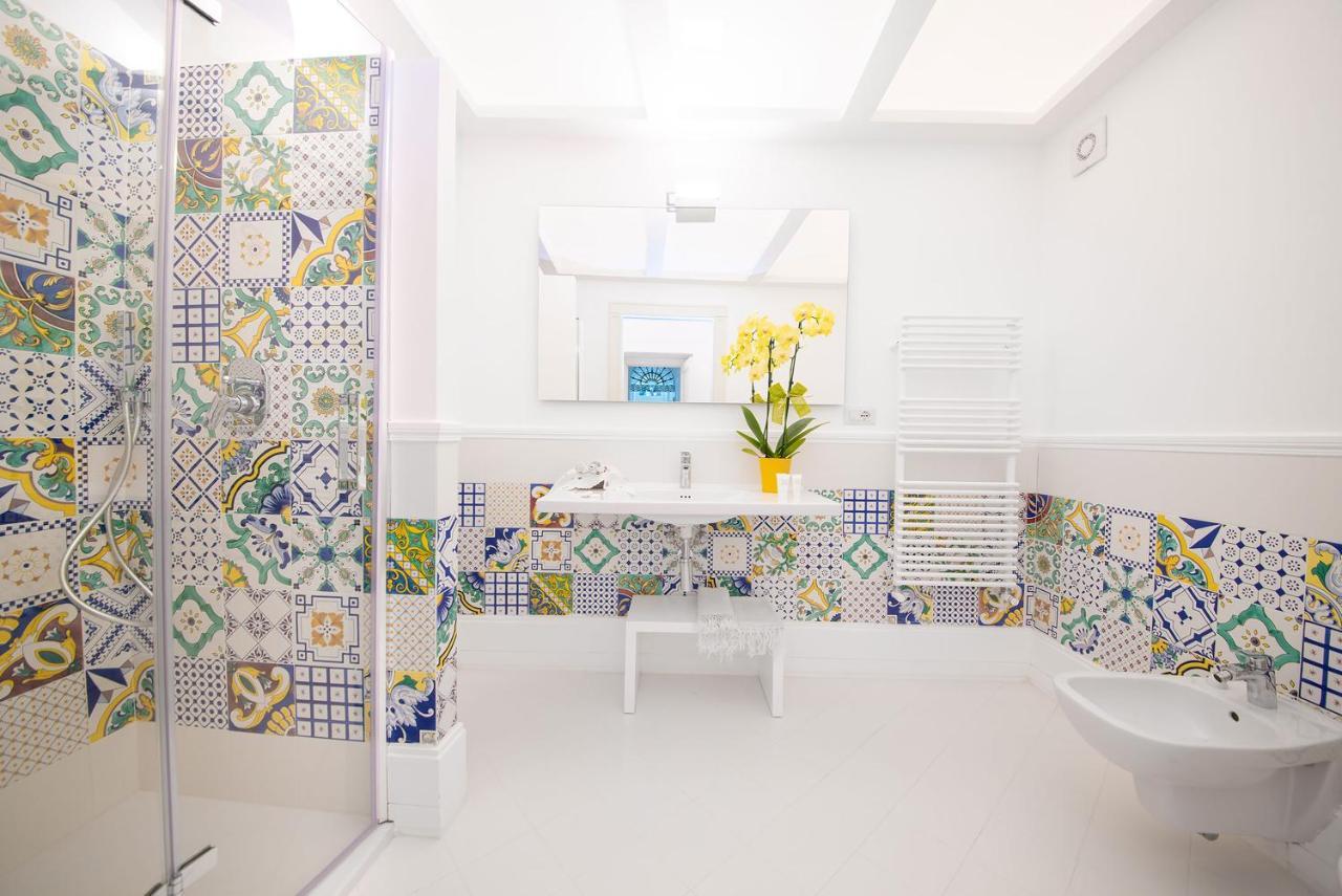Amore Rentals - Palazzo Della Storia Amalfi Buitenkant foto
