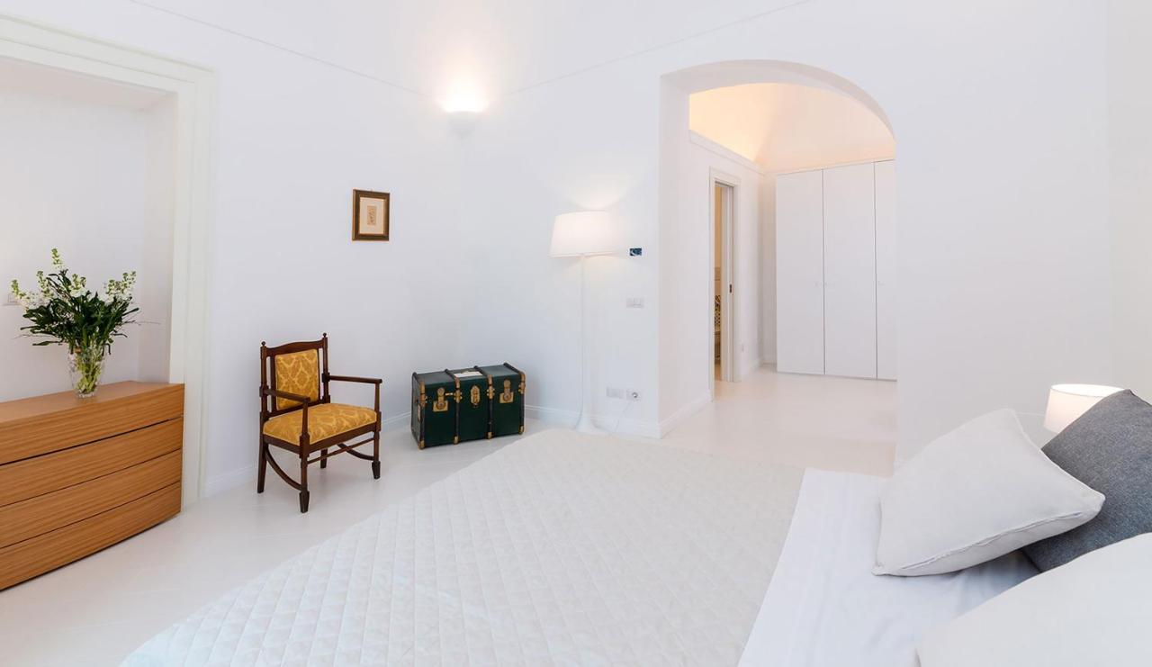 Amore Rentals - Palazzo Della Storia Amalfi Buitenkant foto