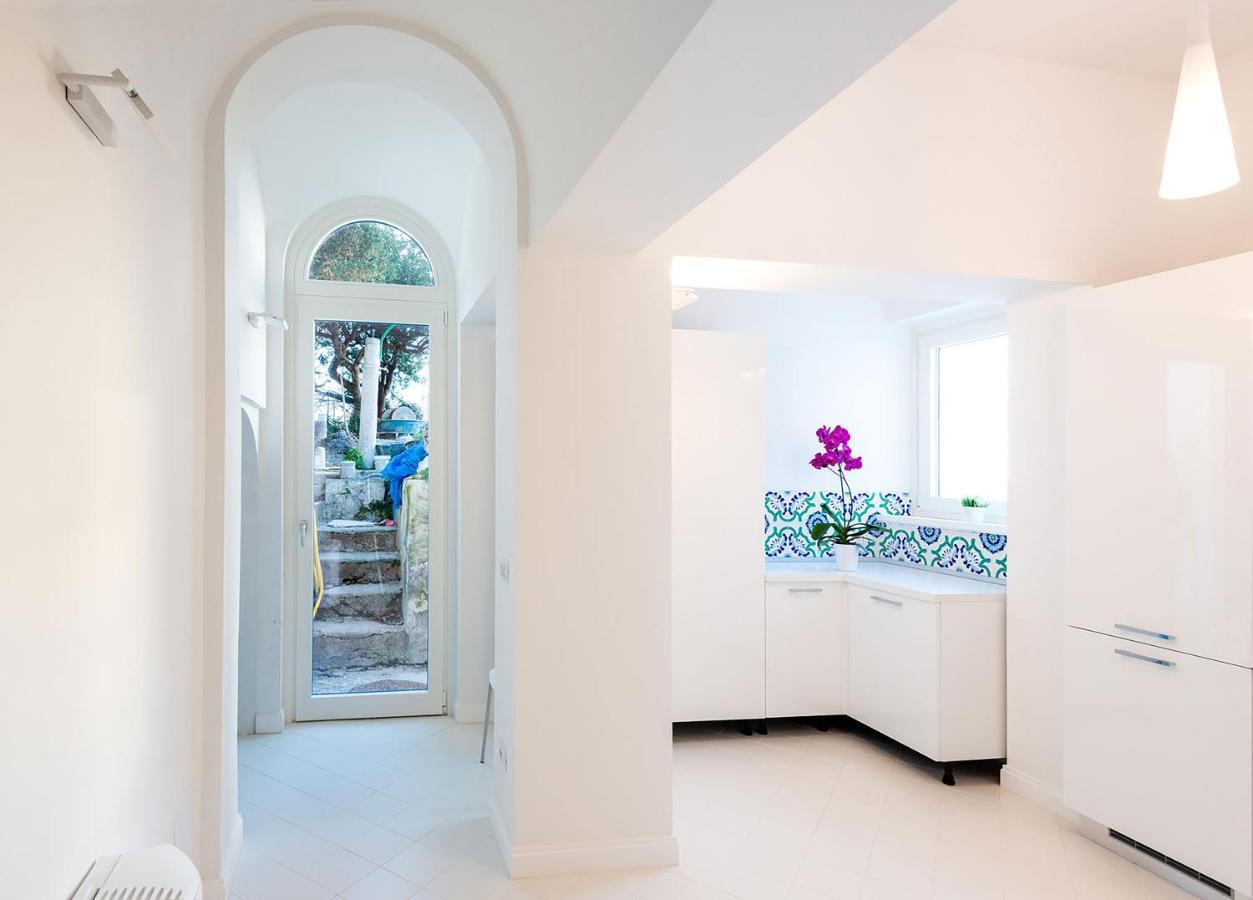 Amore Rentals - Palazzo Della Storia Amalfi Buitenkant foto