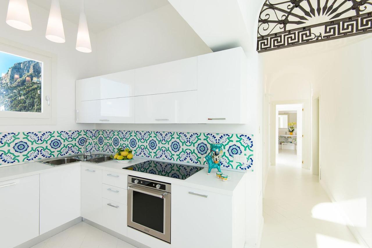 Amore Rentals - Palazzo Della Storia Amalfi Buitenkant foto