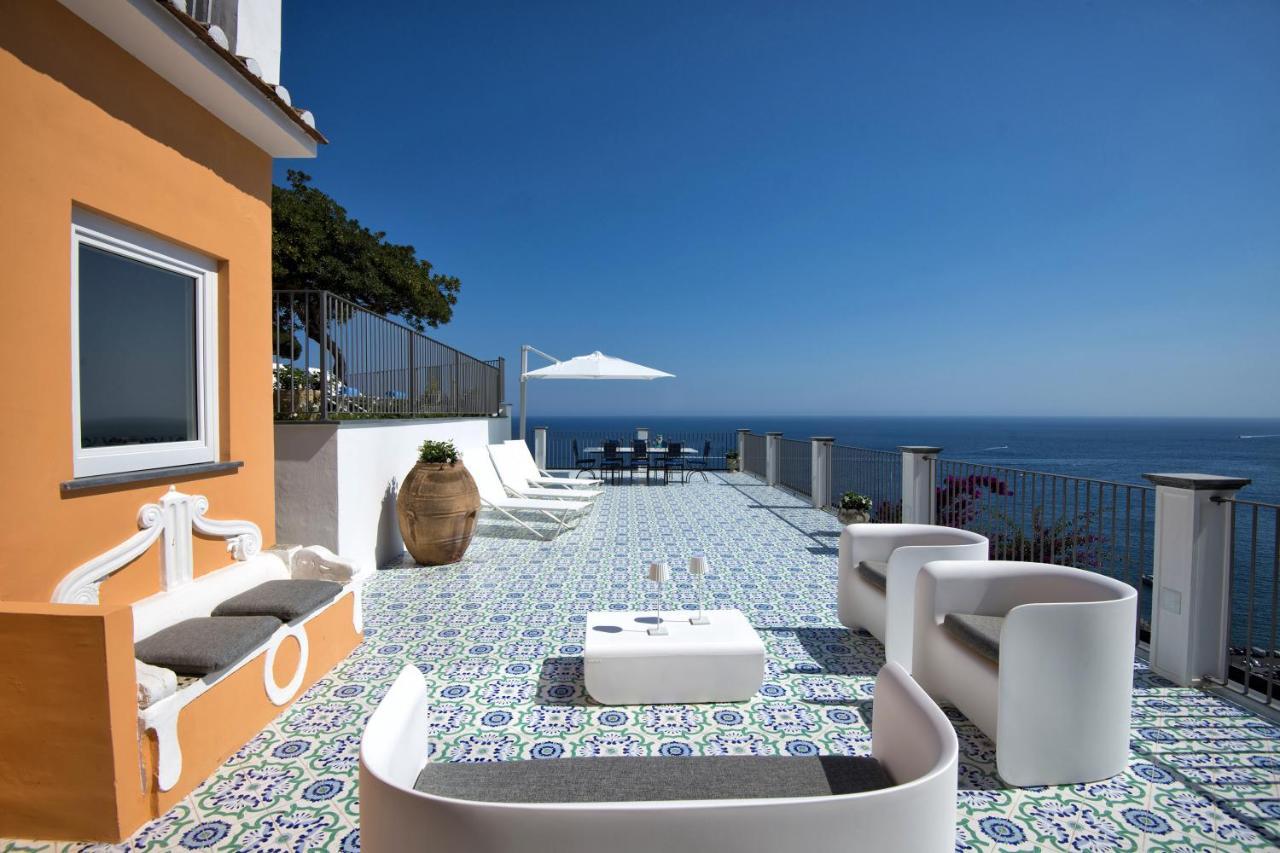 Amore Rentals - Palazzo Della Storia Amalfi Buitenkant foto