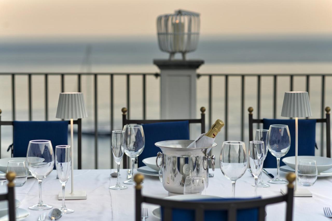Amore Rentals - Palazzo Della Storia Amalfi Buitenkant foto